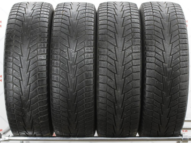 Ханкук 215/65/17 W616 (с пробегом) DOT 2417 г.п.6мм [кат.5]