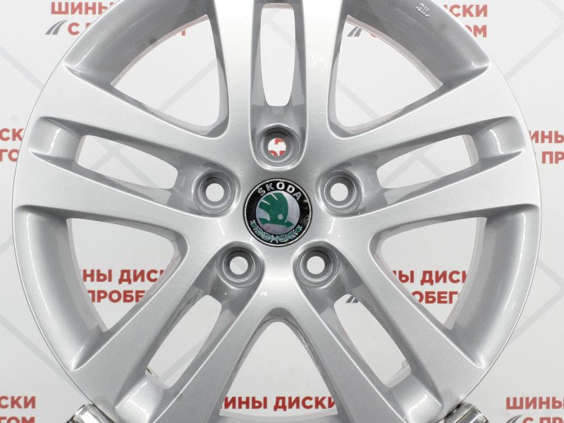 ОД  Octavia  6,5\R16 5*112 ET50  d57,1  Серебро/окрас  [124400157225]  с пробегом/1048